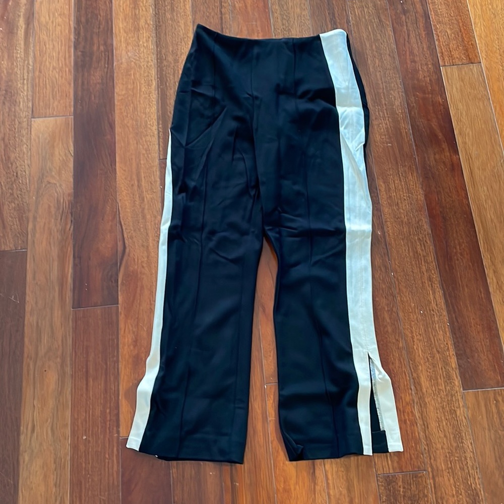 Hana crop lysse pant size small black